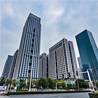 建筑高層建設(shè)